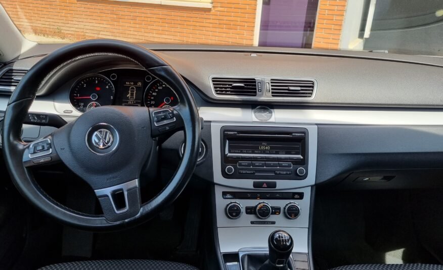 VOLKSWAGEN passat 1.6tdi