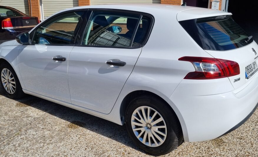 PEUGEOT 308 1.2