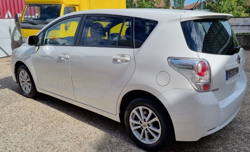 toyota verso 1.6