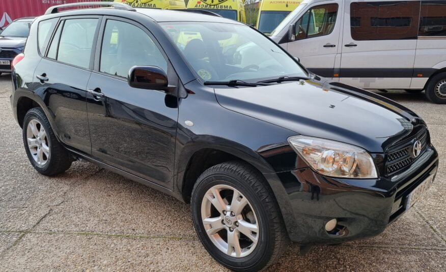 TOYOTA rav 4 2.2 d4d