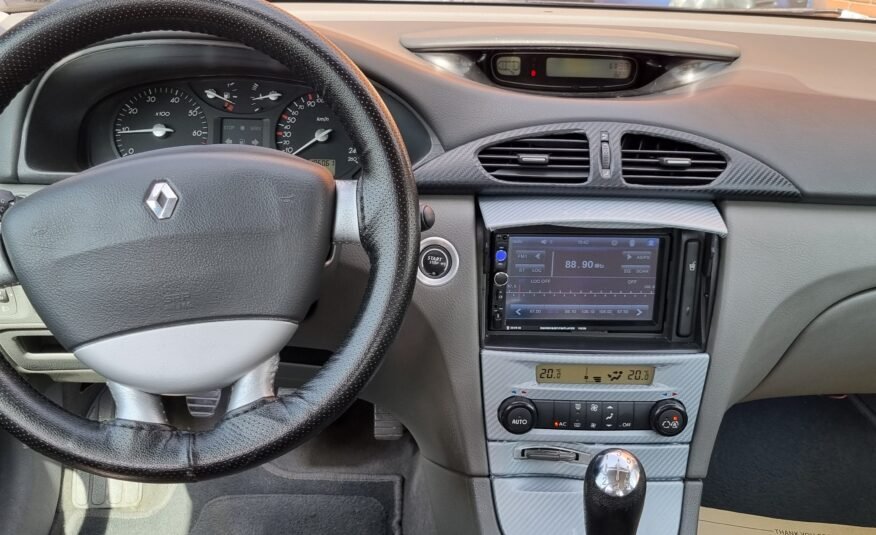 RENAULT laguna 2.0i