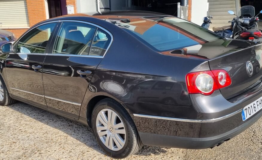 VOLKSWAGEN Passat 2.0tdi dsg
