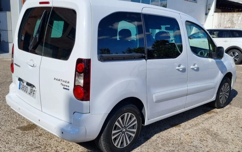 PEUGEOT partner tepee hdi