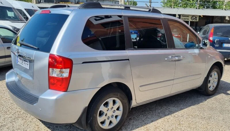 KIA Carnival 2.0 vcdi