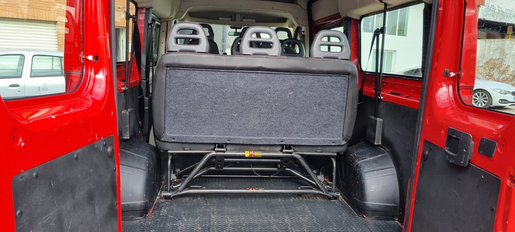 PEUGEOT combi 9 plzas