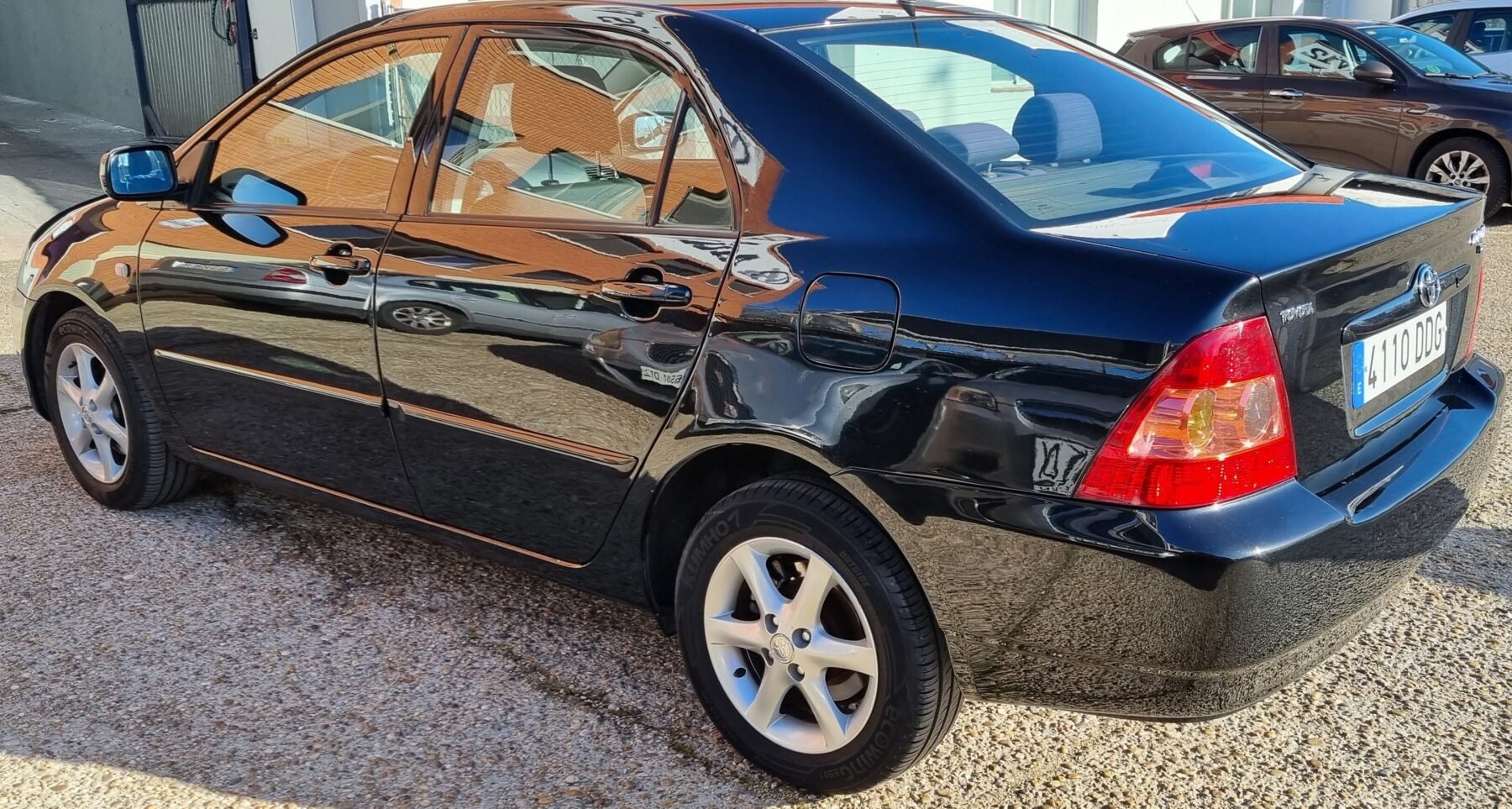 TOYOTA sedan 2.0 d4d