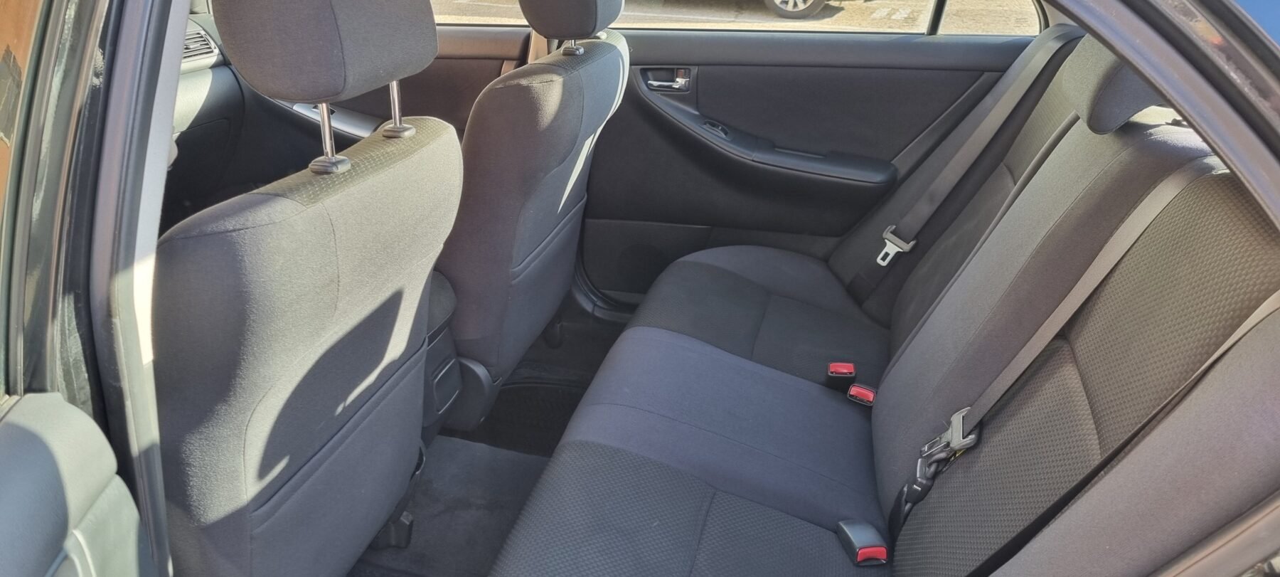 TOYOTA sedan 2.0 d4d