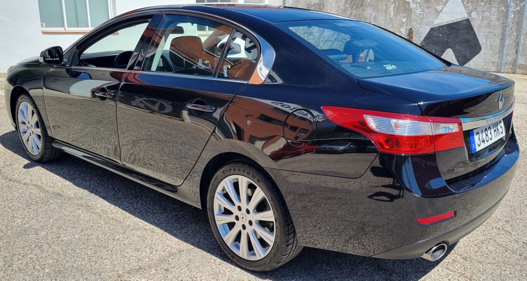 RENAULT latitude 3.0cdi v6