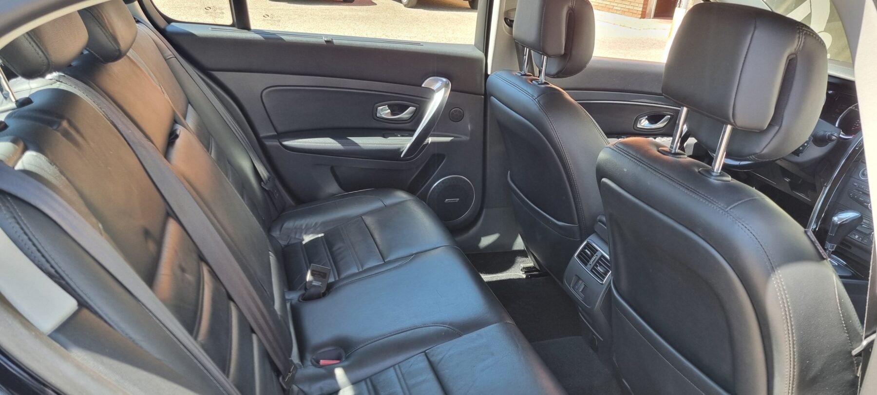 RENAULT latitude 3.0cdi v6