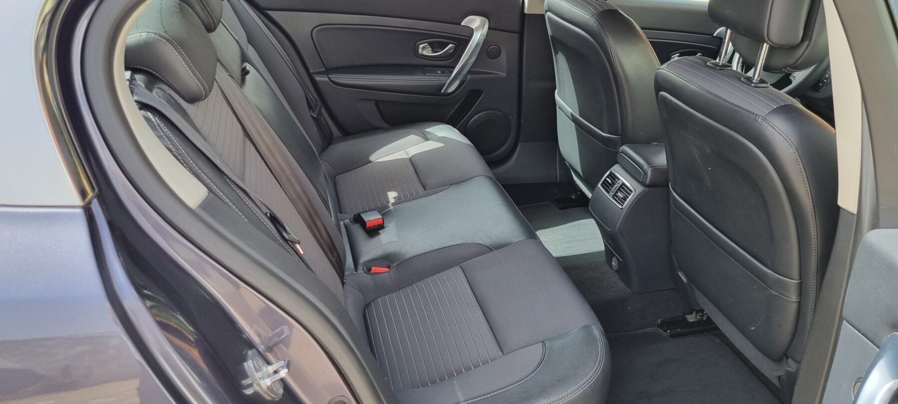 RENAULT latitude 2.0 dci