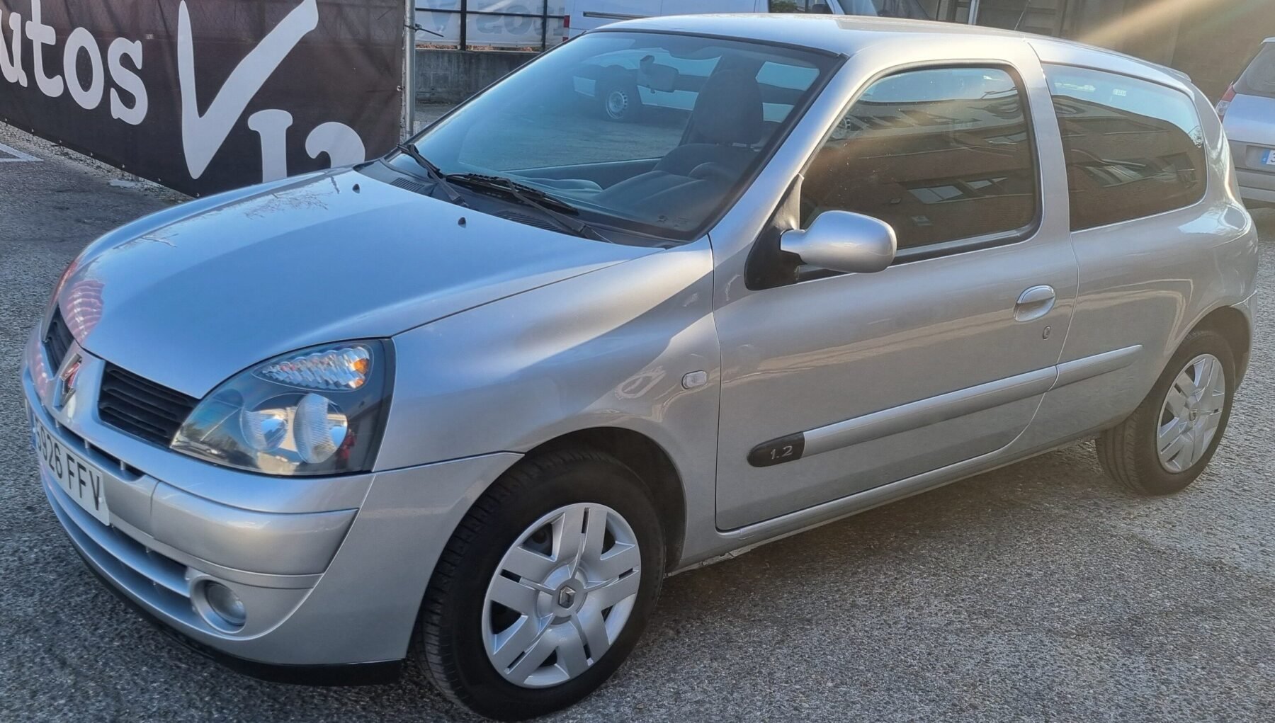 RENAULT clio 1.2