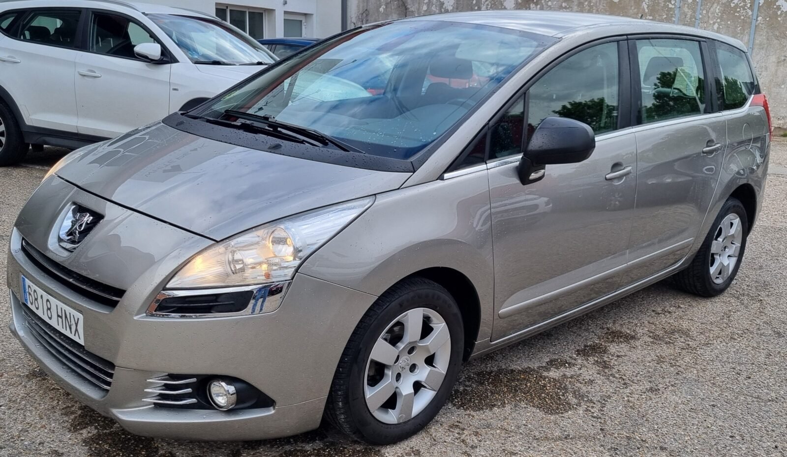 PEUGEOT 5008 1.6 hdi 7 plazas