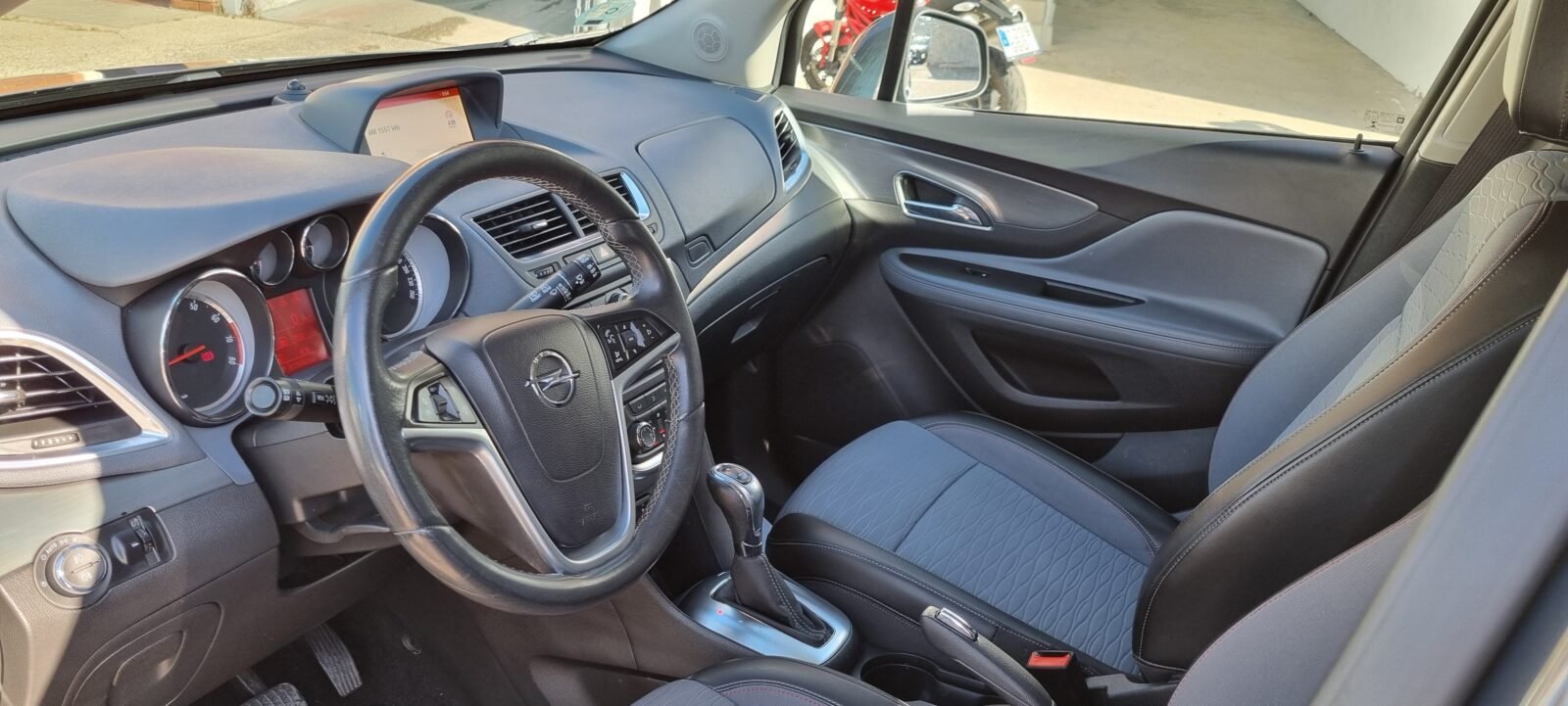 OPEL mokka 1.4T auto.