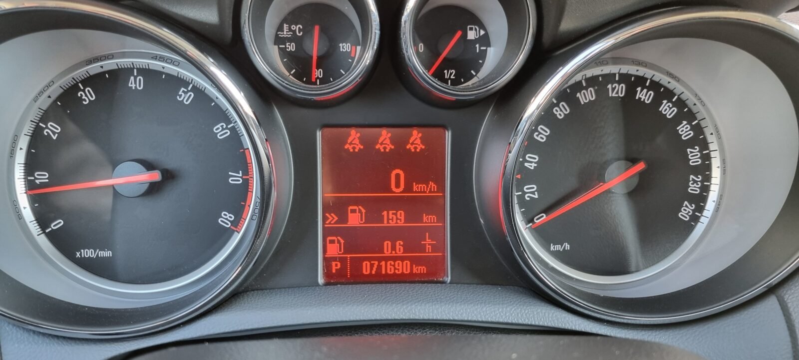 OPEL mokka 1.4T auto.