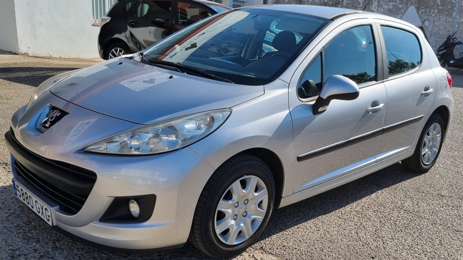 PEUGEOT 1.4i
