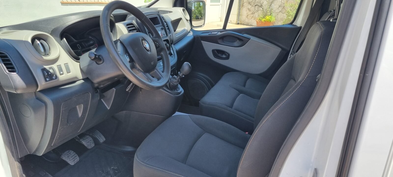 RENAULT trafic 1.6 dci