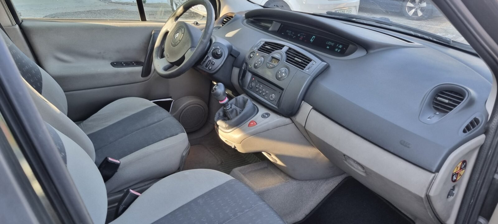 RENAULT SCENIC 1.9dci