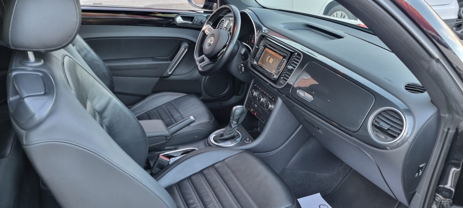 VOLKSWAGEN BEETLE 2.0TSI