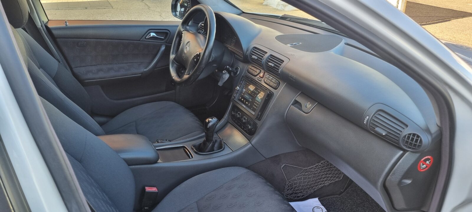 MERCEDES-BENZ Clase C 200cdi