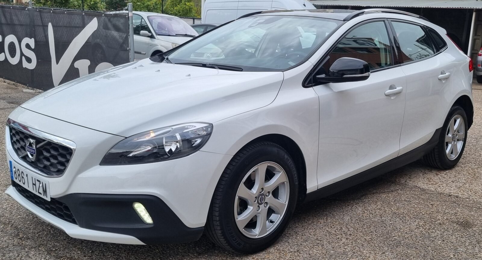VOLVO V40 D2 Cross Country